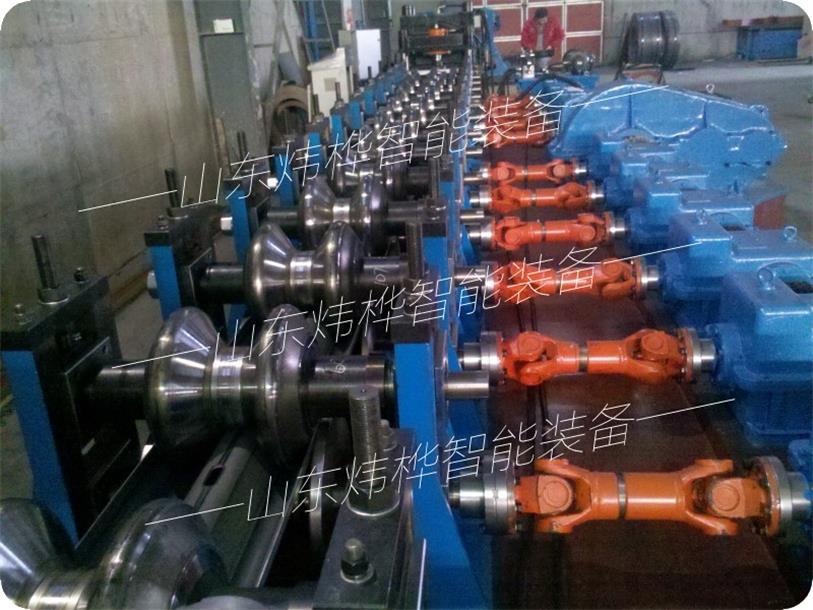 三波公路护栏板自动出产设备,两波公路护栏板全自动出产线