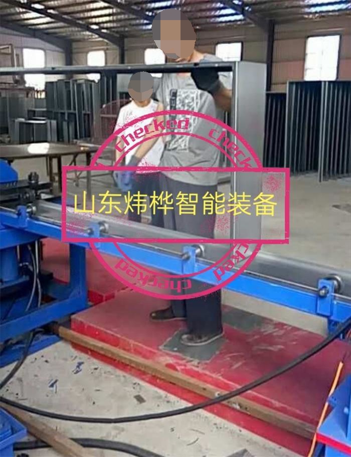 1554084806314562.jpg 消防箱-自动出产线_看图王.jpg