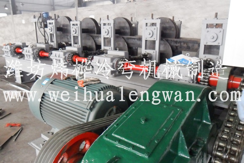 大型门轨道成型设备，，，大型门轨道成型流水线