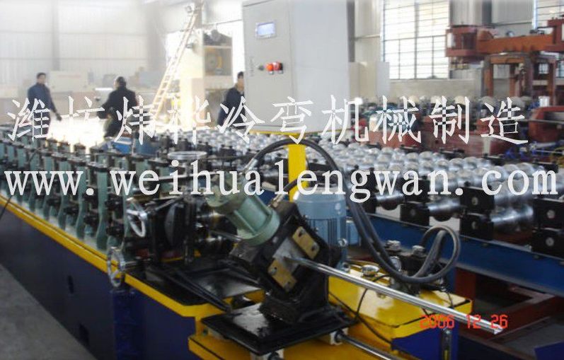 山东轻钢龙骨轻钢别墅龙骨成型设备