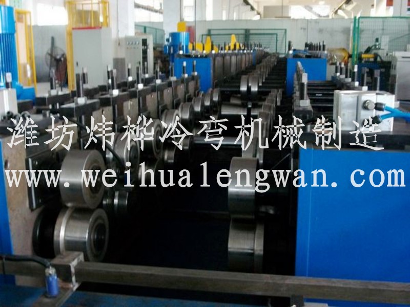 消防箱冷弯成型机