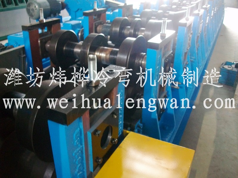 欧洲花圃立柱自动出产线