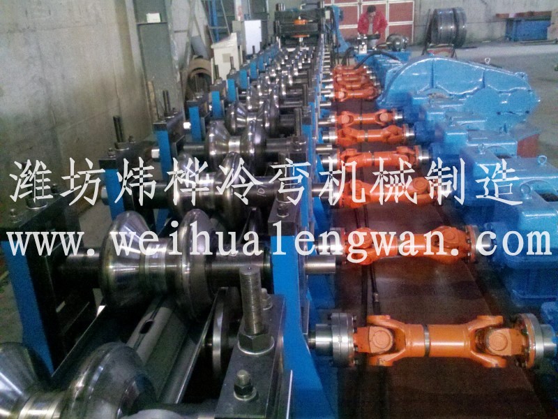 公路护栏板冷弯成型设备