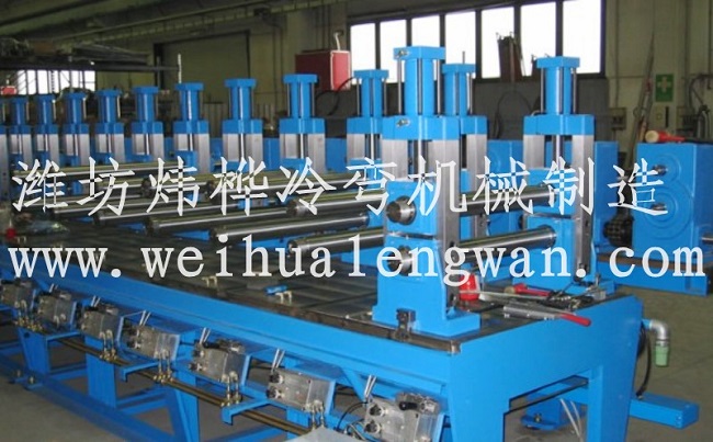  半挂型材自动出产线