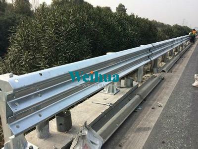 1572326861465002 公路波形护栏板分歧规格使用原料料重
